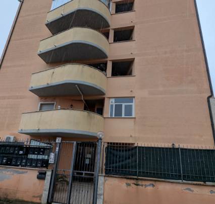 Appartamento a Guidonia Montecelio (RM) zona Colle Fiorito 