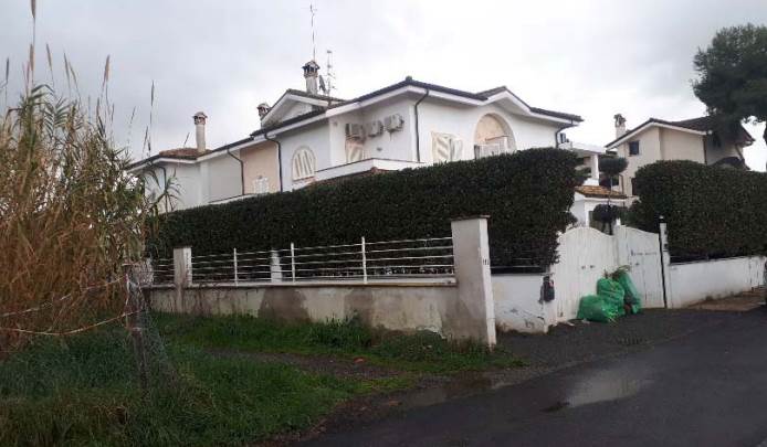 Villino a Fiumicino (RM) zona Fregene 