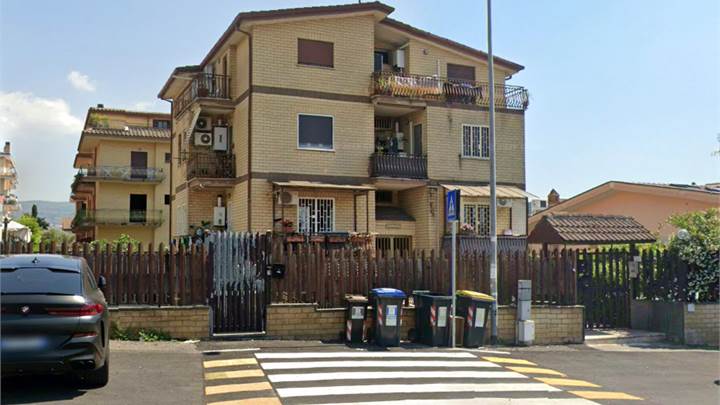 Appartamento a Roma zona Villa verde/Torre Gaia