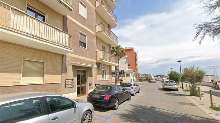 Appartamento in vendita a Ladispoli