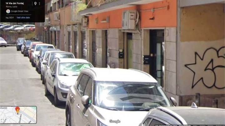 Negozio a Roma zona Tuscolana